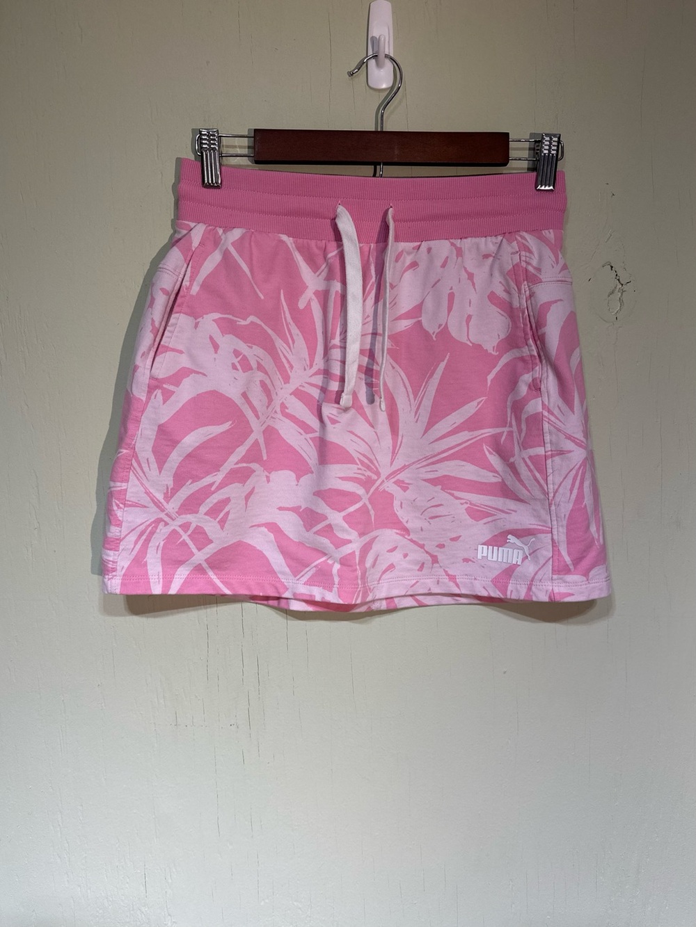 Puma Women Essentials+ Palm Resort Summer Short Skirt Size S Pink Lilac AOP